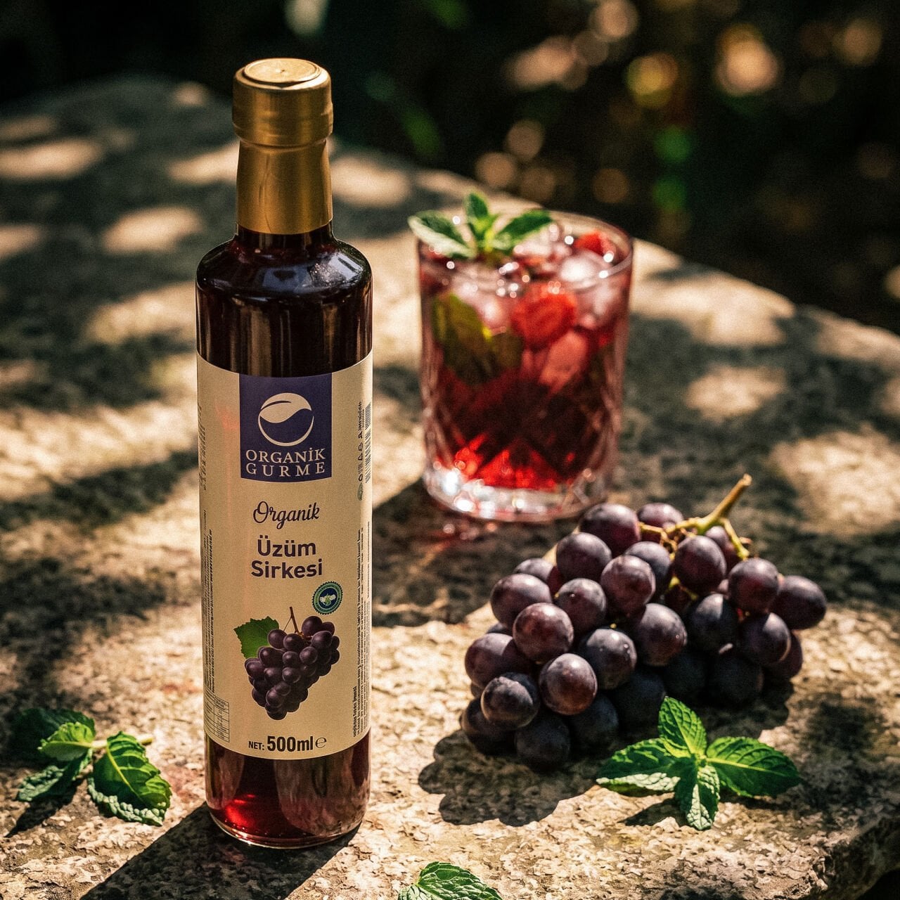 Organik Üzüm Sirkesi ile Çilekli Mocktail Tarifi